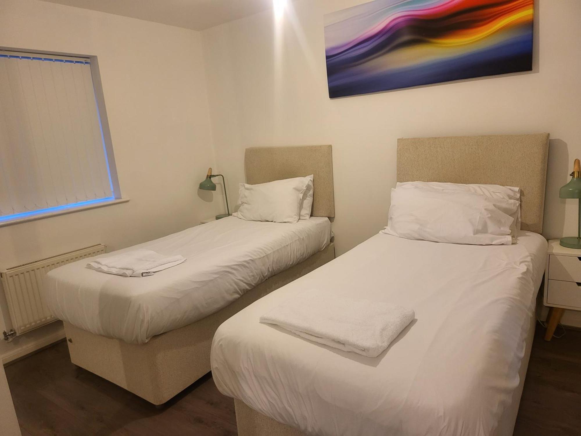 Garland Modern Apartment, Dartford 1 With Parking Exterior foto