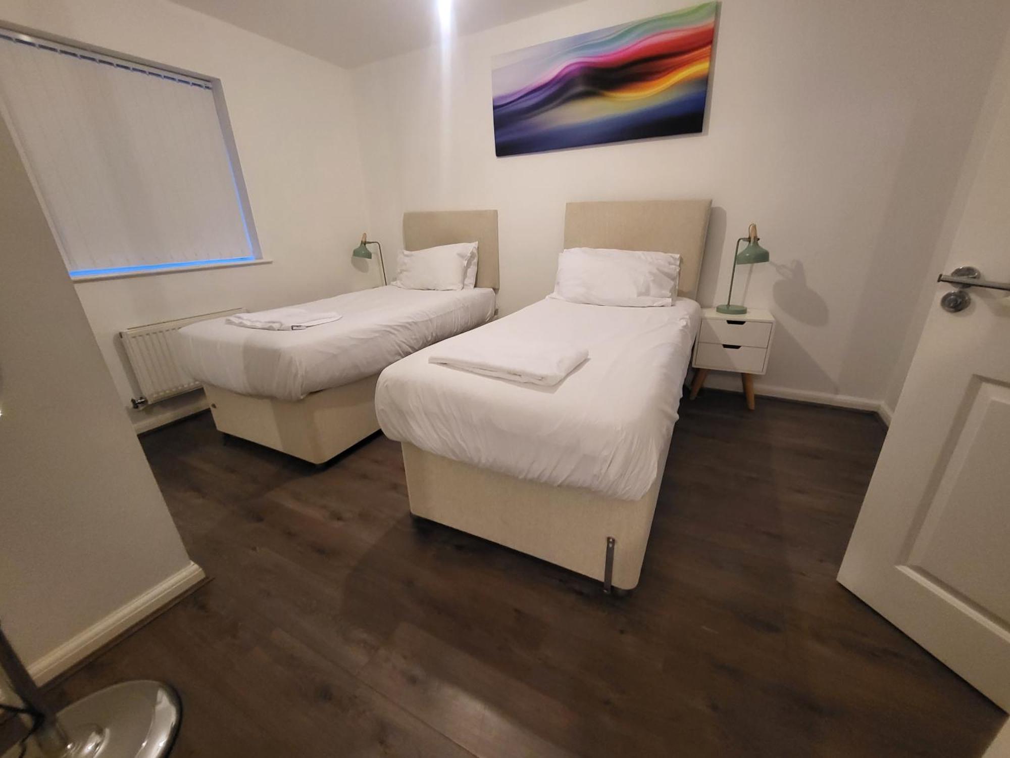 Garland Modern Apartment, Dartford 1 With Parking Exterior foto